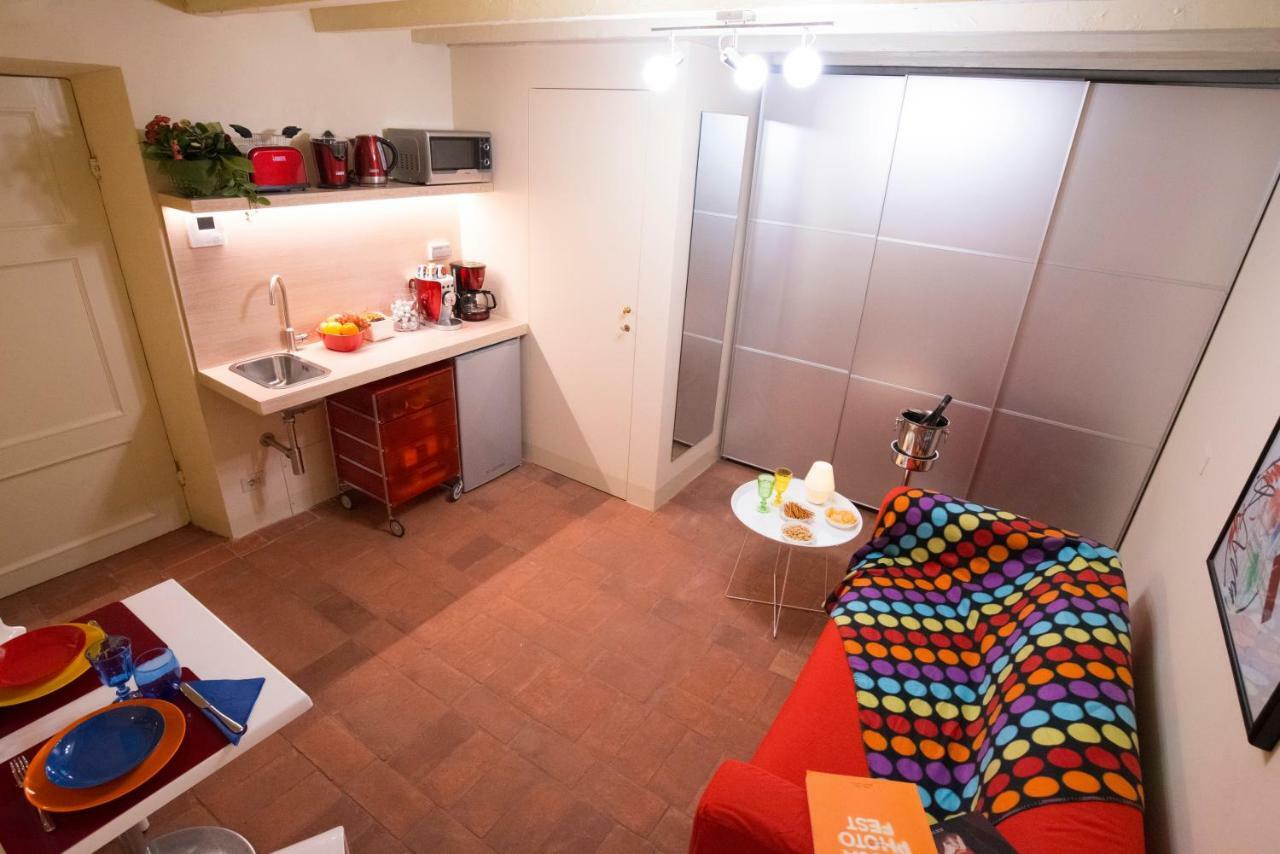 Suite Viola Antica Lucca Exterior foto